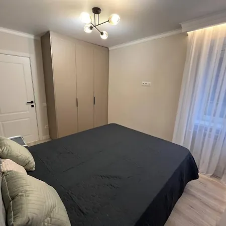 Center Apartment *